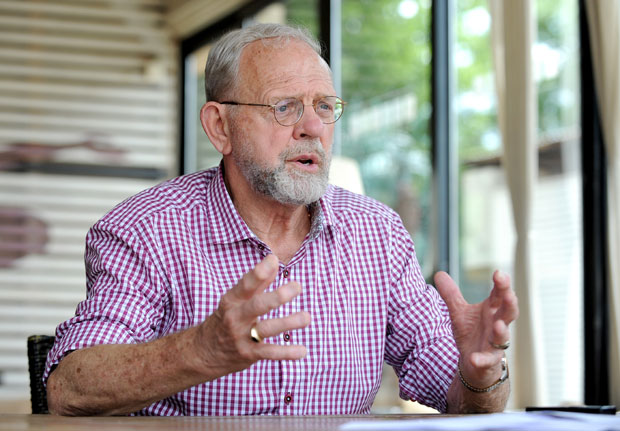 Стивен Мејер: Мењаће се границе, Македонији боље у федерацији са Србијом
